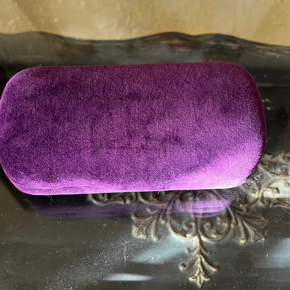 Gucci Sunglass Case- only
